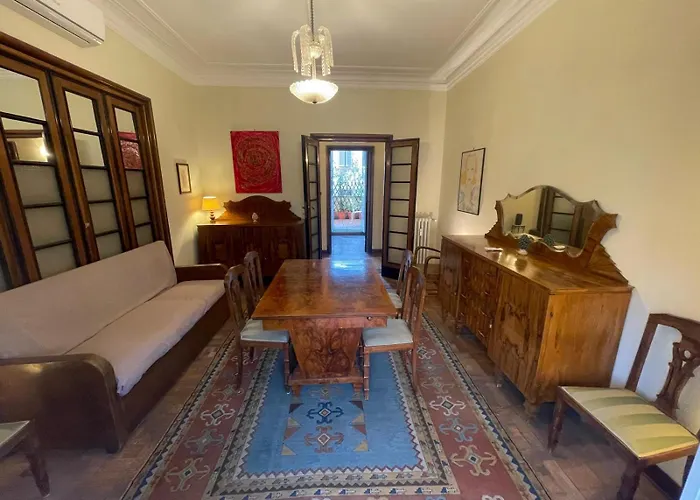 Terrace & 1930S Charm - Vatican Walk